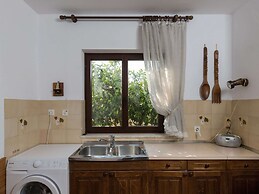 Apartment Vukic - Studio Apartment With Terrace and Garden View