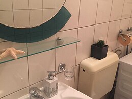 Apartments Roko - Economy One Bedroom Apartment With Shared Terrace