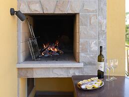 Fancy Apartments Dream - Deluxe One Bedroom Apartment With Balcony and