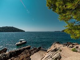 Fancy Apartments Dream - Deluxe One Bedroom Apartment With Balcony and