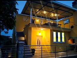 Fancy Apartments Dream - Standard One Bedroom Apartment With Balcony a