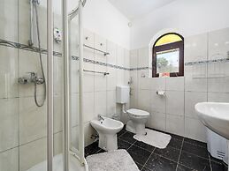 Spacious Holiday Home in Visnjan With Private Pool