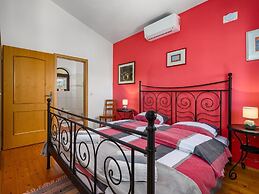 Spacious Holiday Home in Visnjan With Private Pool