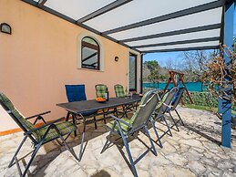 Spacious Holiday Home in Visnjan With Private Pool