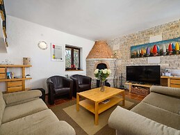 Spacious Holiday Home in Visnjan With Private Pool