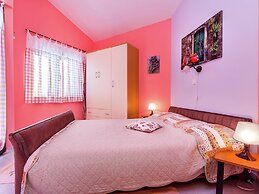 Apartment in Private House With Shared Pool