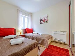 Villa Pave - Six-bedroom Villa With Terrace and Swimming Pool