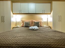 Villa Pave - Six-bedroom Villa With Terrace and Swimming Pool