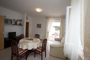 Apartments Villa Grlica - One Bedroom Apartment With Terrace and Sea V