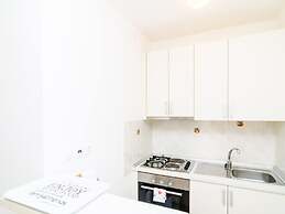 Apartments Nikola - One Bedroom Apartment With Terrace and Garden View