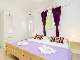 Apartments Versus- Comfort Studio Apartment With Terrace