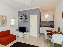 Apartments Versus- Comfort Studio Apartment With Terrace