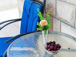 Apartments Versus- Comfort Studio Apartment With Terrace