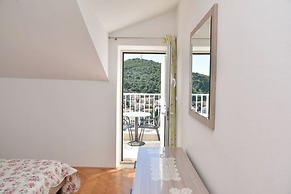 Green Hills Apartment - One Bedroom Apartment With Balcony and Sea Vie