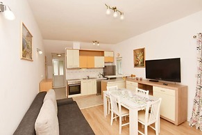 Green Hills Apartment - One Bedroom Apartment With Balcony and Sea Vie