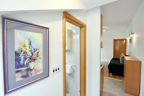 Green Hills Apartment - One Bedroom Apartment With Balcony and Sea Vie