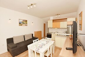 Green Hills Apartment - One Bedroom Apartment With Balcony and Sea Vie