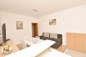 Green Hills Apartment - One Bedroom Apartment With Balcony and Sea Vie