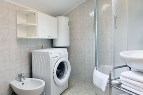 Green Hills Apartment - One Bedroom Apartment With Balcony and Sea Vie