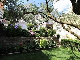 Holiday Home Gea - Three Bedroom Holiday Home With Terrace and Partial