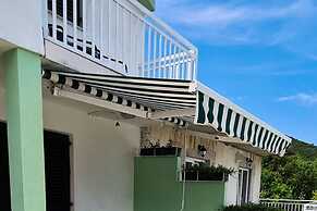 Holiday Home Gea - Three Bedroom Holiday Home With Terrace and Partial