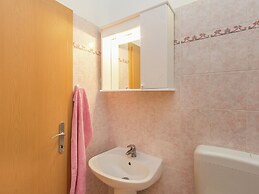 Nice Apartment With Seaview Near Beach