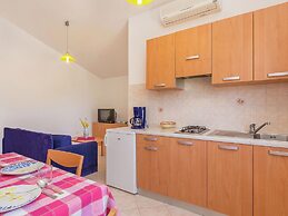 Nice Apartment With Seaview Near Beach