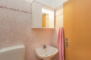 Nice Apartment With Seaview Near Beach