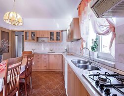 Holiday Home in Linjan With Garden