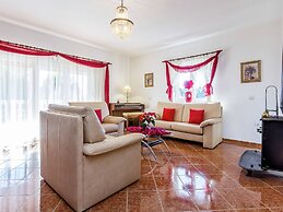 Holiday Home in Linjan With Garden