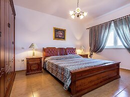 Holiday Home in Linjan With Garden