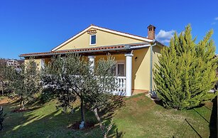 Holiday Home in Linjan With Garden