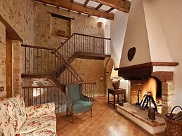 Charming House in Umbria With Pool and Garden