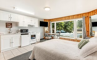 Bend Riverside Rentals