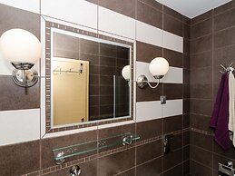 Apartments Gaura - One-bedroom Apartment With Terrace