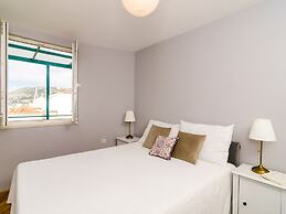 Apartment Radovan - One-bedroom Apartment With Balcony and Sea View