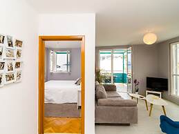 Apartment Radovan - One-bedroom Apartment With Balcony and Sea View