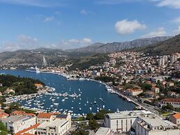 Apartment Super Marijo - Two-bedroom Apartment With Sea View