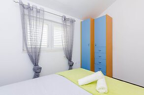 Villa Tranquility Nest Beniva - Three-bedroom Villa With Swimming Pool