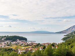 Villa Nives - Three-bedroom Villa With Terrace and Sea View