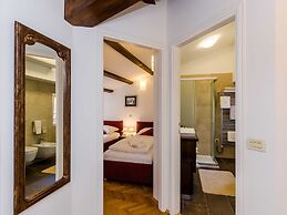 Apartment Maru Prestige - Comfort Duplex Two Bedroom Apartment