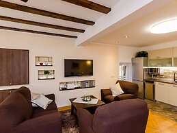 Apartment Maru Prestige - Comfort Duplex Two Bedroom Apartment