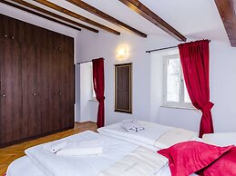 Apartment Maru Prestige - Comfort Duplex Two Bedroom Apartment