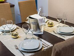 Apartment Maru Prestige - Comfort Duplex Two Bedroom Apartment