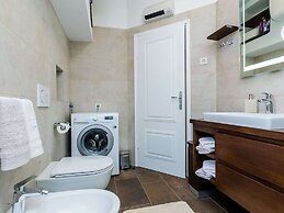 Apartment Maru Prestige - Comfort Duplex Two Bedroom Apartment