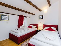 Apartment Maru Prestige - Comfort Duplex Two Bedroom Apartment