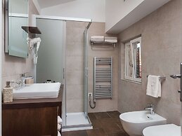 Apartment Maru Prestige - Comfort Duplex Two Bedroom Apartment