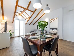 Apartments Terra - Comfort One Bedroom Apartment With Balcony and City