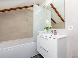 Apartments Terra - Comfort One Bedroom Apartment With Balcony and City