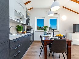 Apartments Terra - Comfort One Bedroom Apartment With Balcony and City